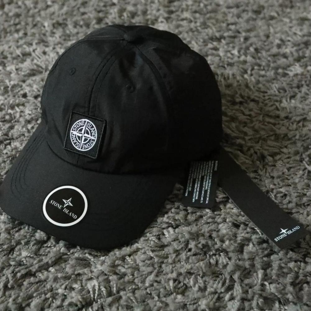 Stone Island hat